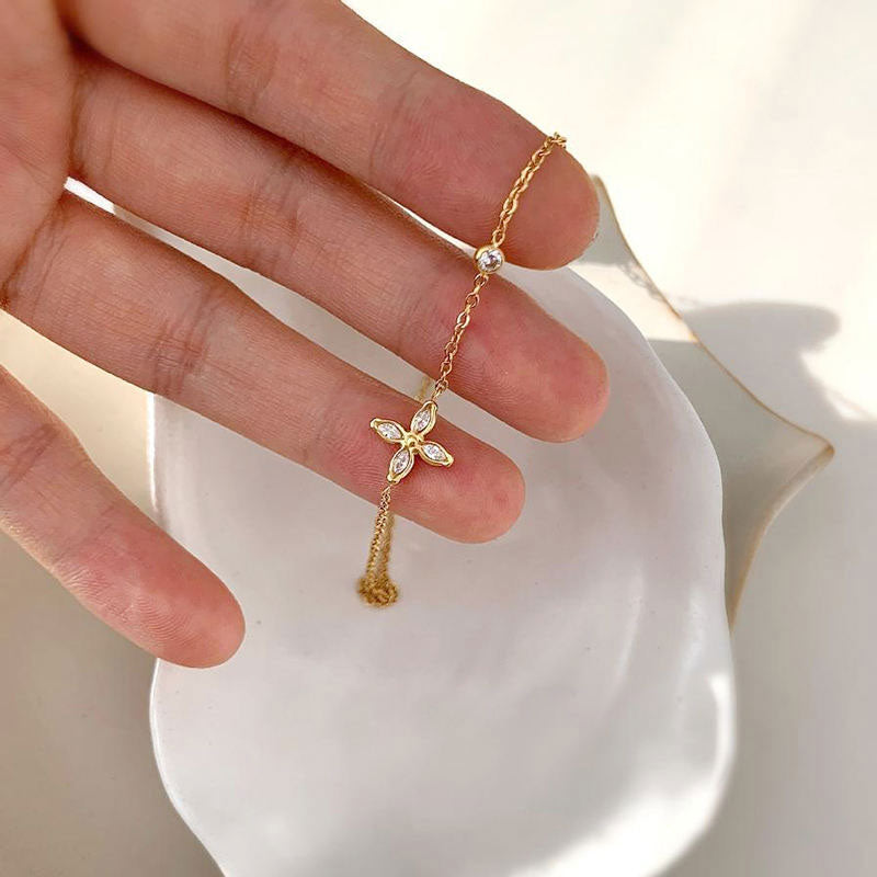 2025 New Design Wholesale Non Tarnish Stainless Steel Gold Plated Custom Women's Flower Choker Necklaces