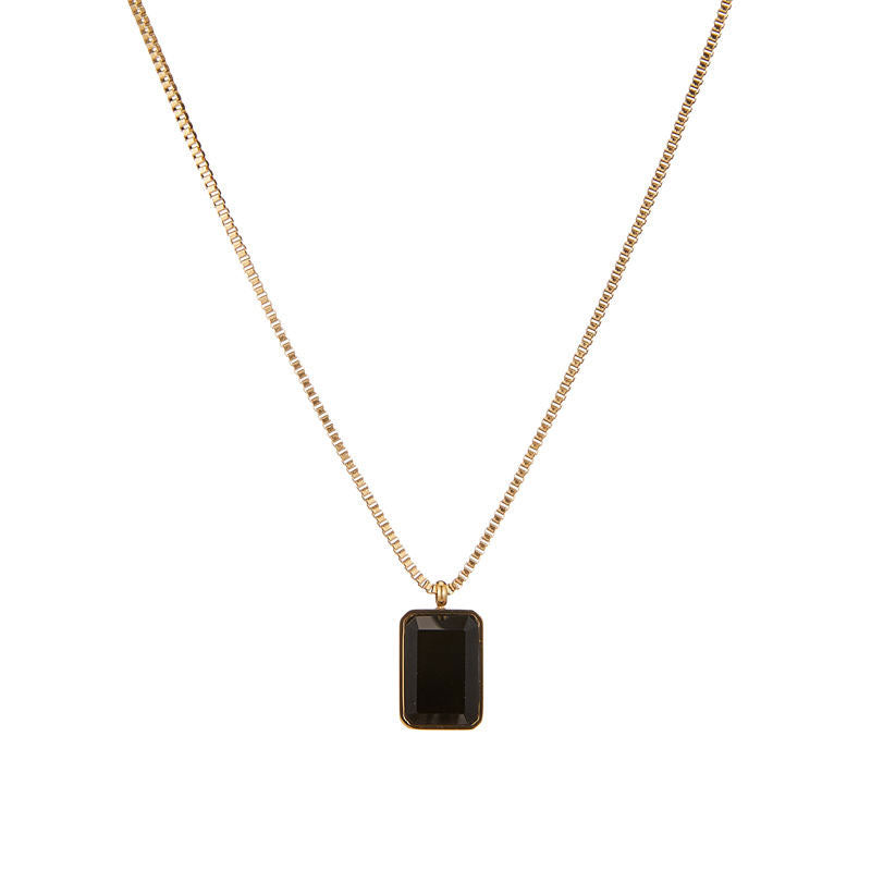 Trendy Women's Stainless Steel Pendant Necklace Gold Plated Chains New Wholesale Tarnish-Free Charm Necklace