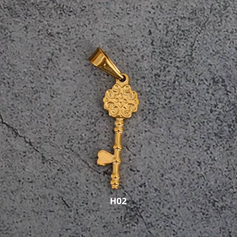 2025 New Design Hypoallergenic Key Charm Non-Tarnish Stainless Steel and Small Gold PVD Fashion Pendants & Charms Wholesale