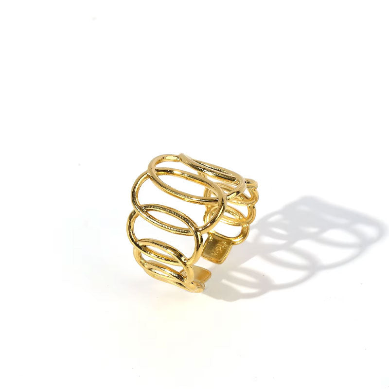 European and American Retro Stainless Steel Ring Women's Fashionable and Versatile 18k Gold-plated Leaf love Ring