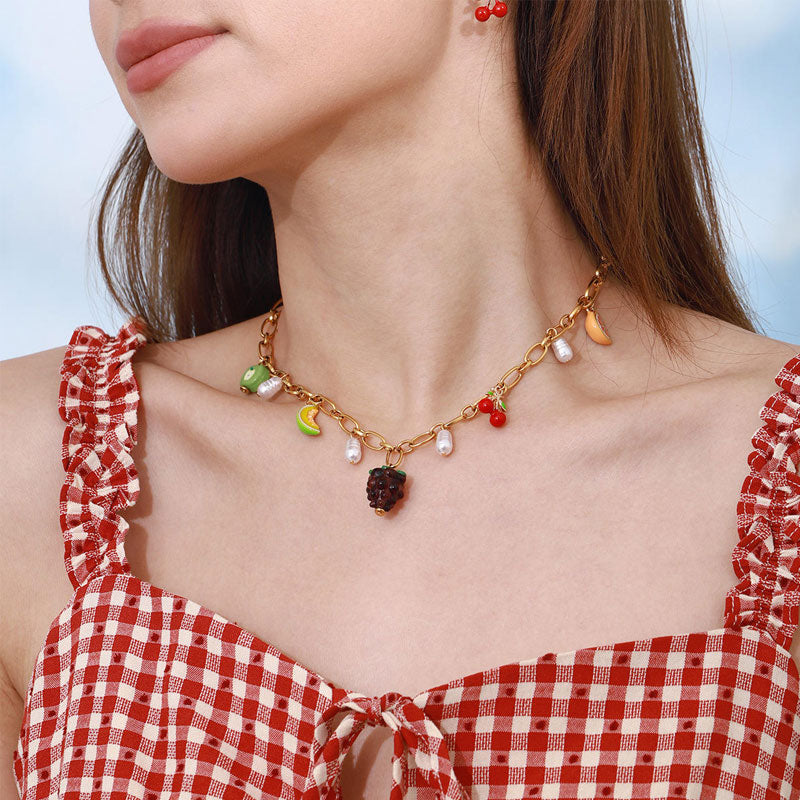 European and American Pearl Necklaces 18K Gold-plated Stainless Steel Fruit Cherry Necklace with Romantic and Sweet Style