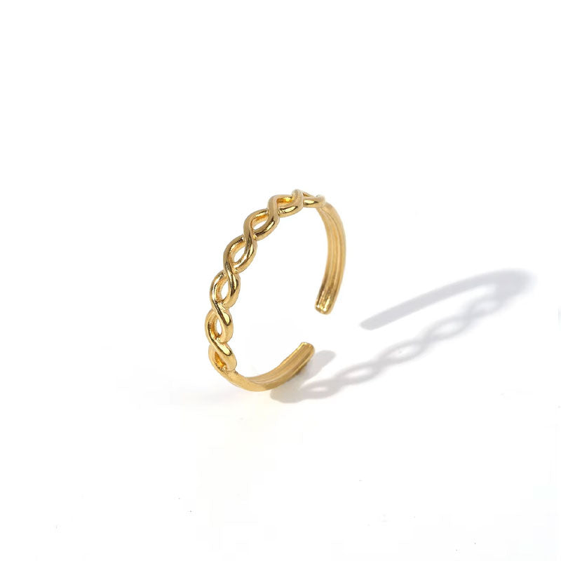 European and American Retro Stainless Steel Ring Women's Fashionable and Versatile 18k Gold-plated Leaf love Ring
