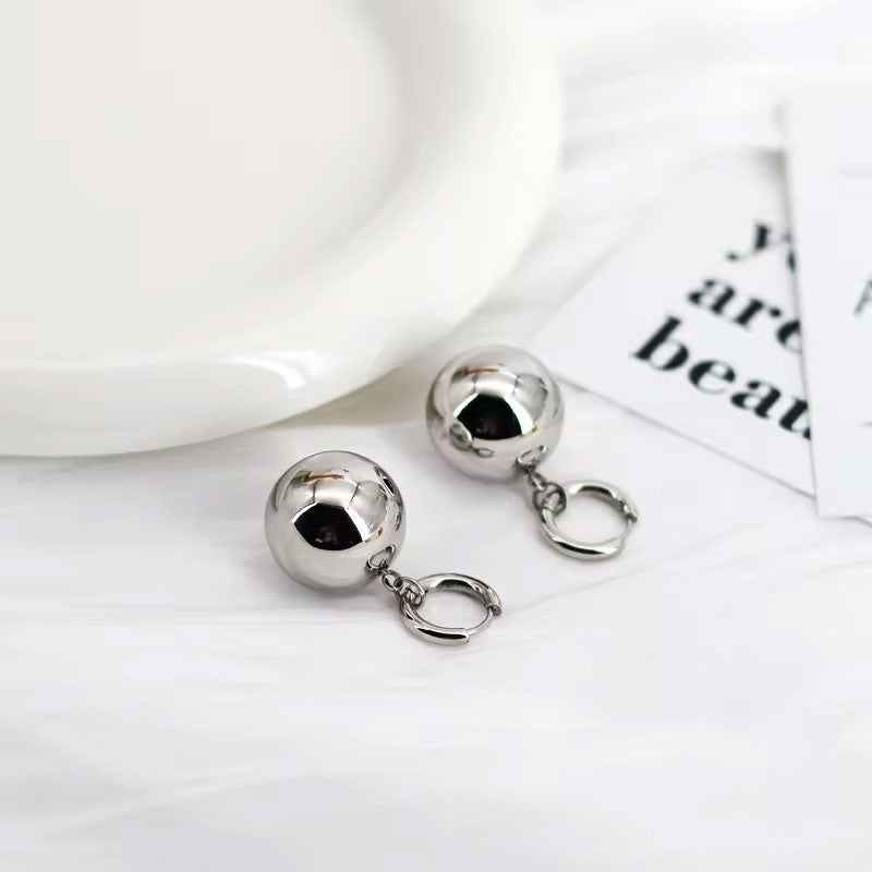 Minimalist Ball Ball Ball Pendant Earrings Metal Texture Smooth Surface Spherical Exaggerated Earrings