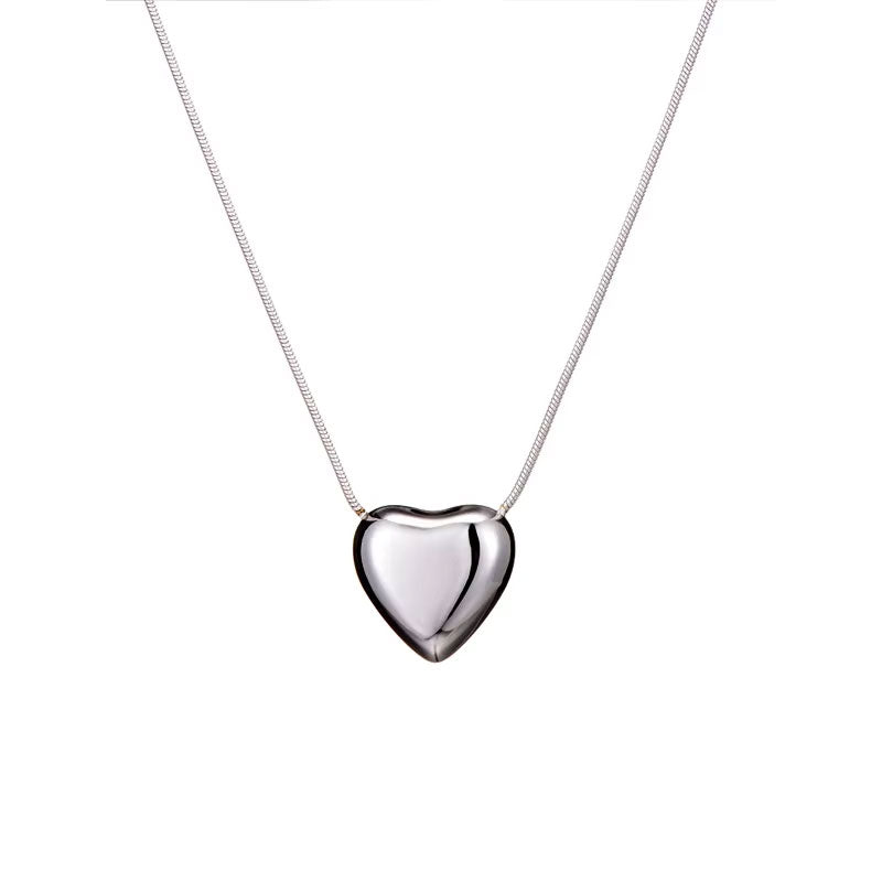 Minimalist Silver Stainless Steel Heart Necklace Hollow Heart Pendant Classic Wedding Set Collarbone