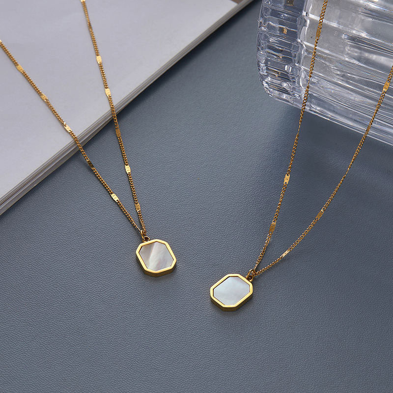 Elegant Jewelry Wholesale Hypoallergenic Shell Fine Jewelry Necklaces Stainless Steel Fashion Pendant Necklaces for Women/Men