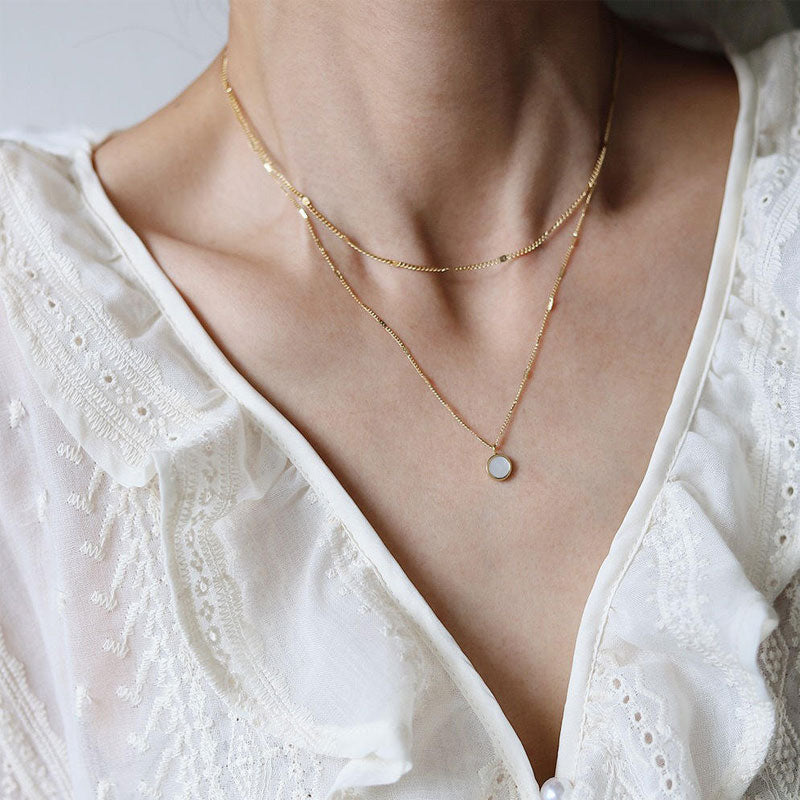 No Fade Stainless Steel Women 18K Gold Plated Double Layered Necklace White Shell Round Pendent Necklace