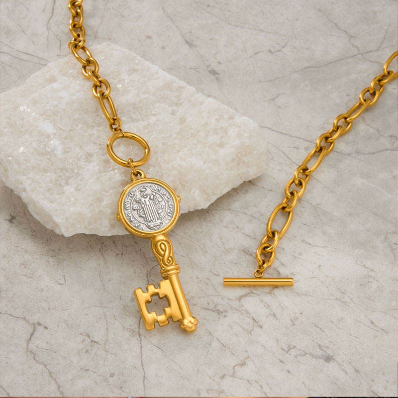 Religious No Fading 14K Yellow Gold Necklace Key Pendant Chain Fine Chains Stainless Steel Women's Necklace for Women