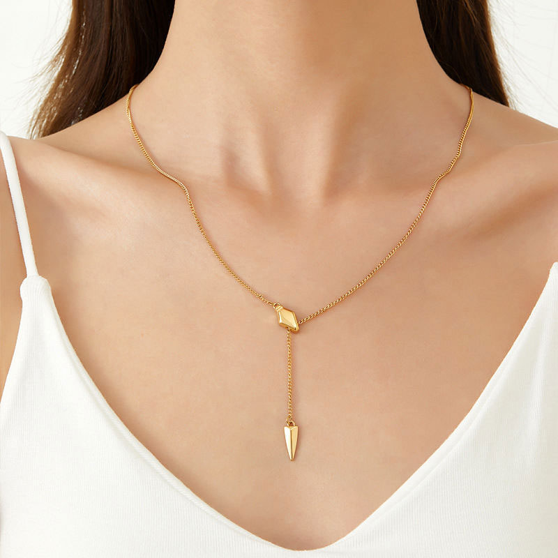 2025 New Design Wholesale Non Tarnish PVD Gold Plated Stainless Steel Necklace for Women