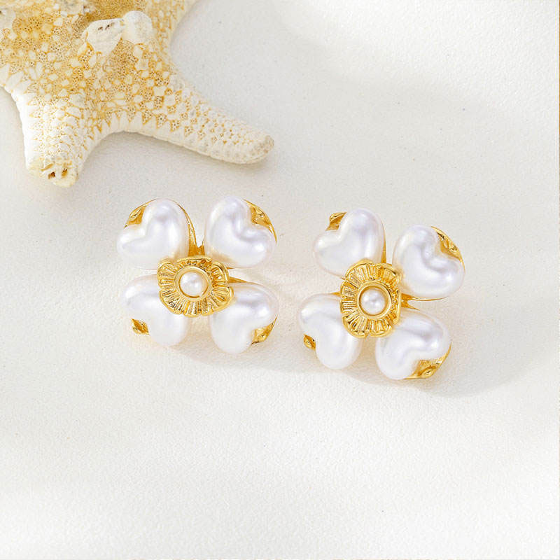 Trendy Hypoallergenic Wholesale Stainless Steel PVD Brand Heart Pearl Stud Earrings Jewelry for Women