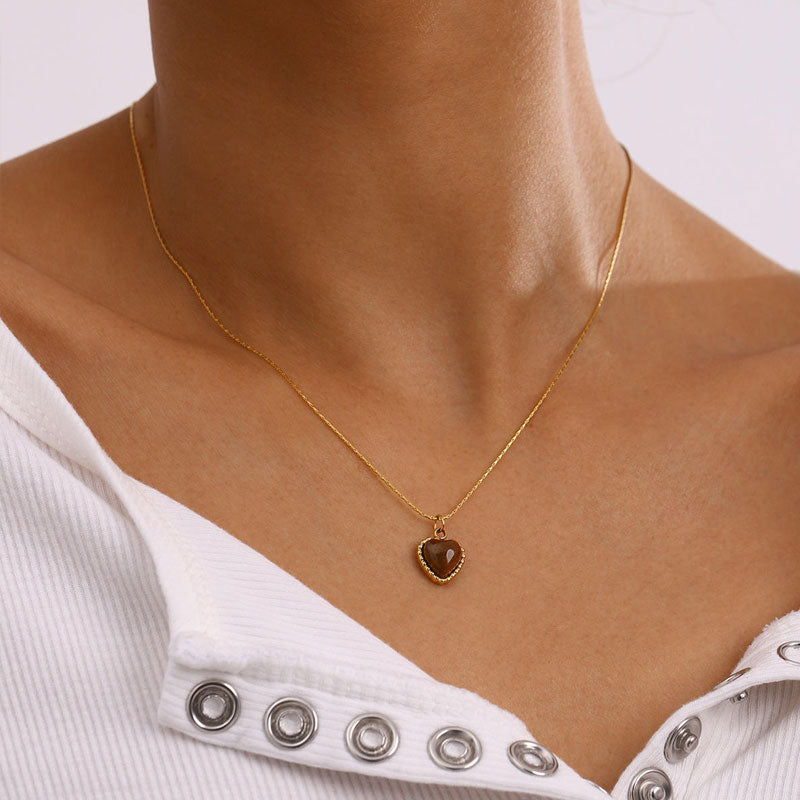 Fashionable Stainless Steel Heart-shaped tiger Eye Stone Necklace Simple and Versatile Heart-shaped Gold Necklace for Women