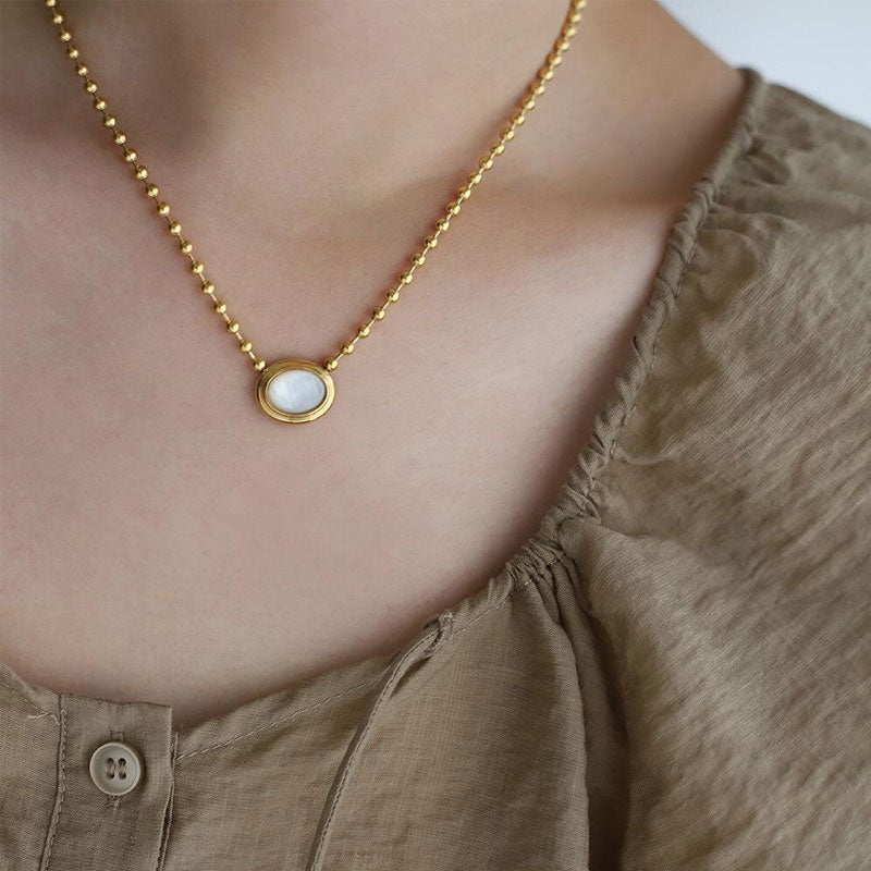 Retro Oval Natural Shell Wave Bead Gold Bead Necklace Autumn and Winter Luxury Stainless Steel Gold-plated Tarnish Free