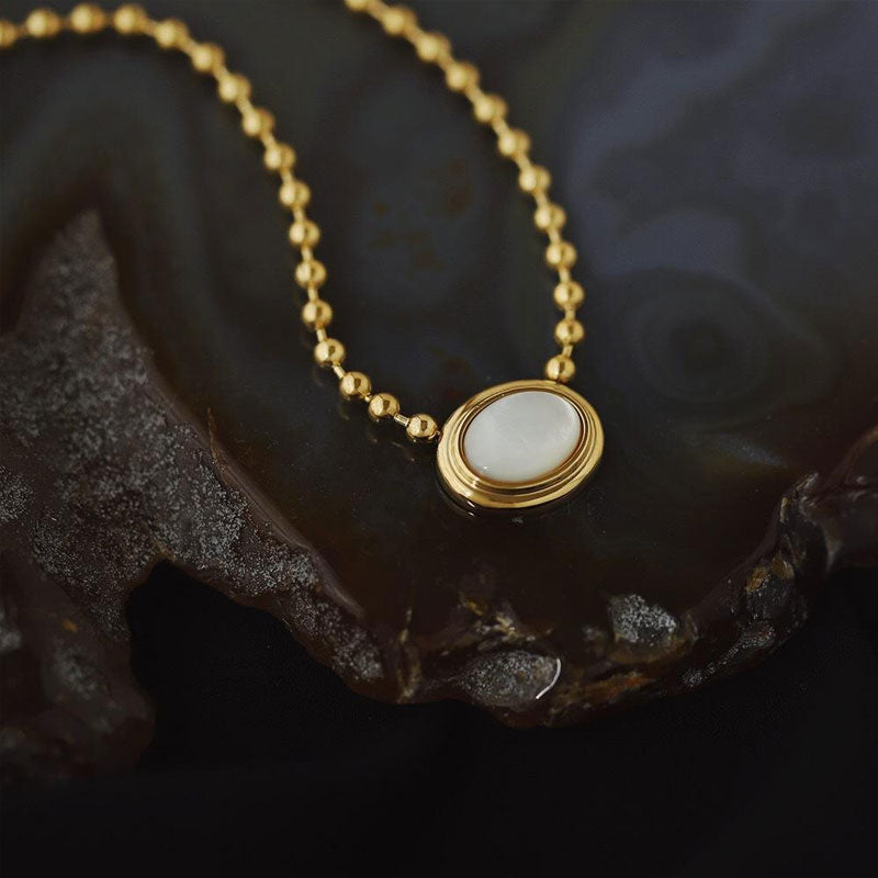 Retro Oval Natural Shell Wave Bead Gold Bead Necklace Autumn and Winter Luxury Stainless Steel Gold-plated Tarnish Free