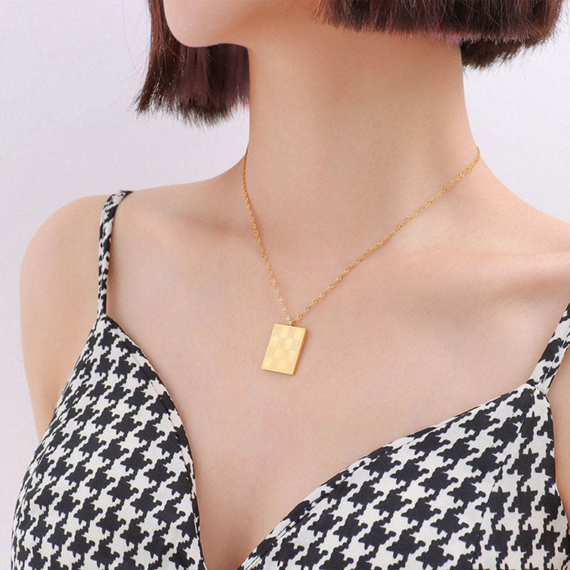 Vintage Anti Tarnish Custom Gold Necklace 18k Real Checkerboard Pattern Stainless Steel Pendant Necklaces for Women Girls