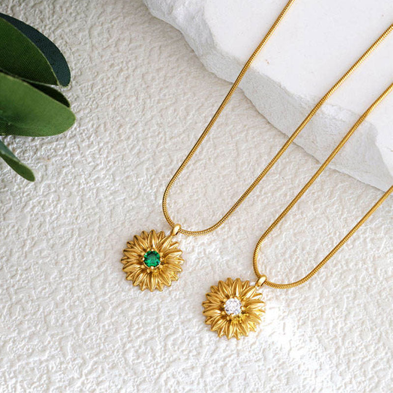 Trendy Style Hypoallergenic Flower Fine Jewelry Necklaces Stainless Steel Zircon Minimalist Fashion Pendant Necklaces for Women