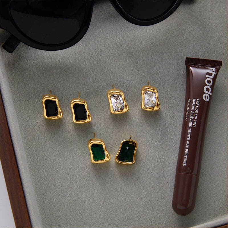 Trendy Anti Tarnish Wholesale Stainless Steel PVD Brand Zircon Stud Earrings Jewelry for Women