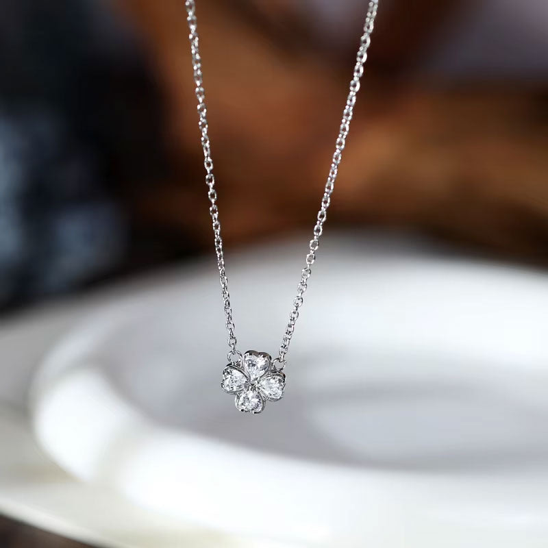 Women's Light Luxury 18K Gold Plated Custom Fashion Jewelry Collarbone Chain Stainless Steel Zircon Necklace for Women