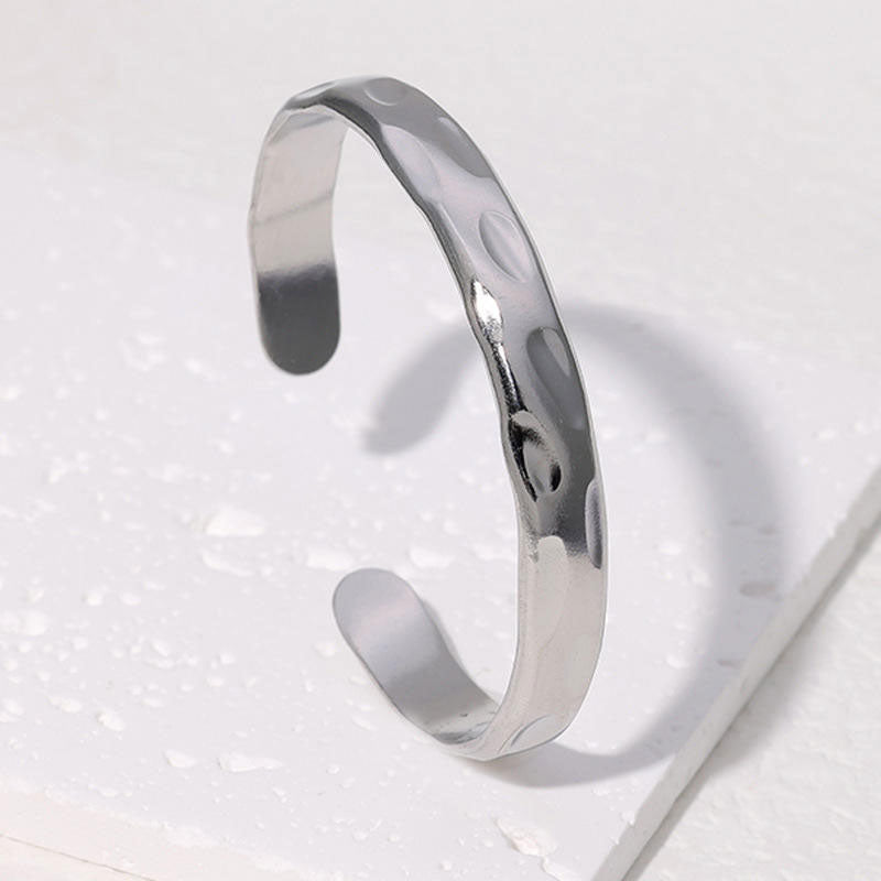 New Design Wholesale Custom PVD 24K Gold Plated Anti-Allergy Stainless Steel Bangle