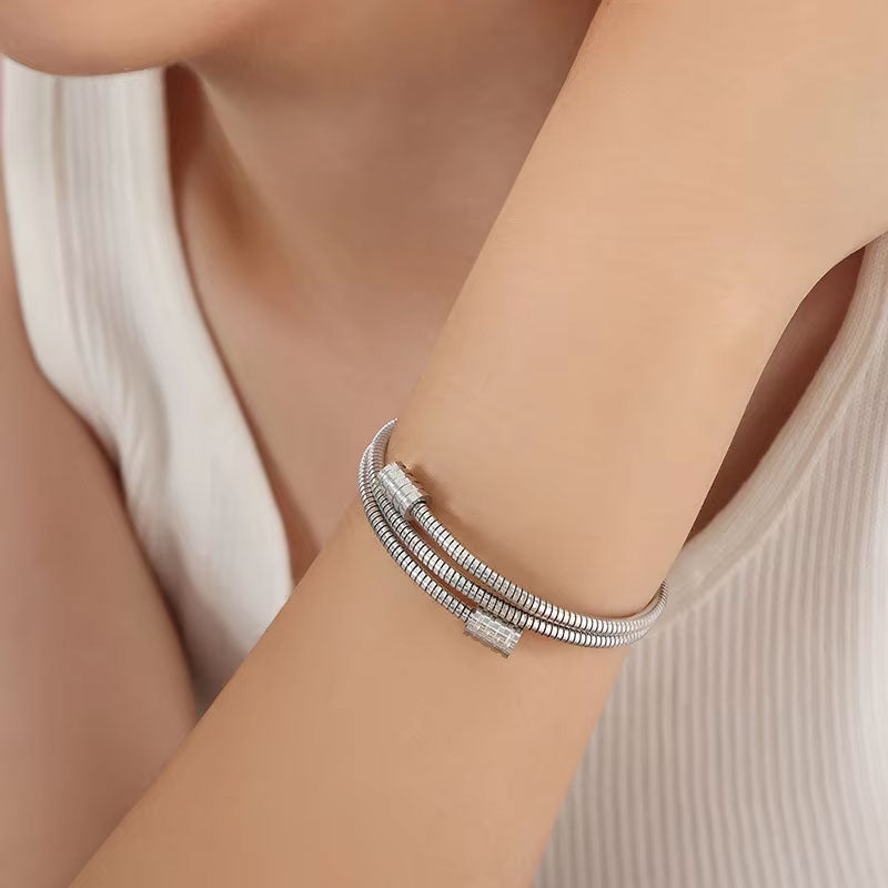 Trendy Women's 18K Gold Plated Stainless Steel Cuff Bracelet Waterproof Spring Elastic Design