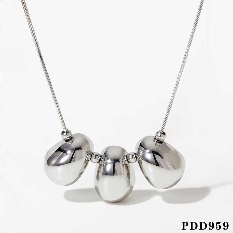 High-Grade 18K Gold Plated Stainless Steel Pendant Romantic Three-Dimensional Hollow Design Hip-Hop Necklace for Anniversaries