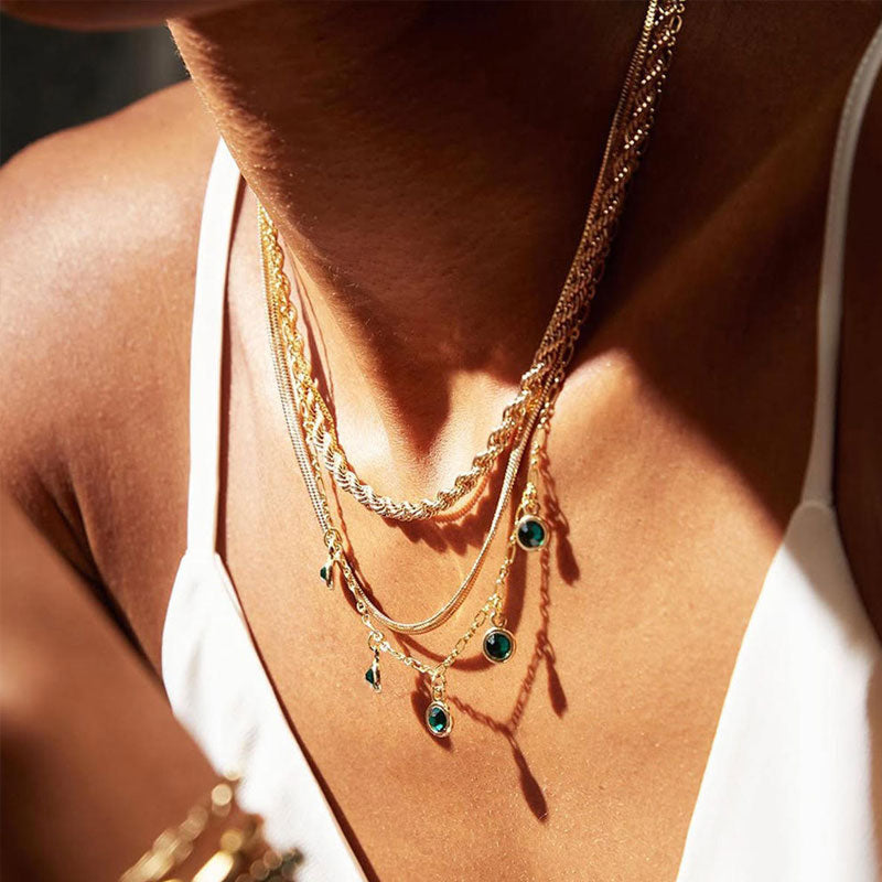Fashionable Stainless Steel Green Rhinestone Necklace 18K Gold-plated Multi-layer Layered Necklace with Simple Collarbone Chain
