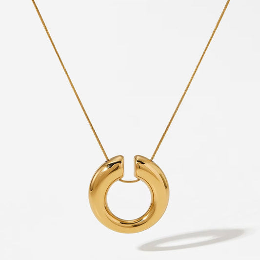 Trendy 18K PVD Gold Plated Stainless Steel Round Necklace Pendant Versatile Waterproof Daily Collar Jewelry with Metal Chain