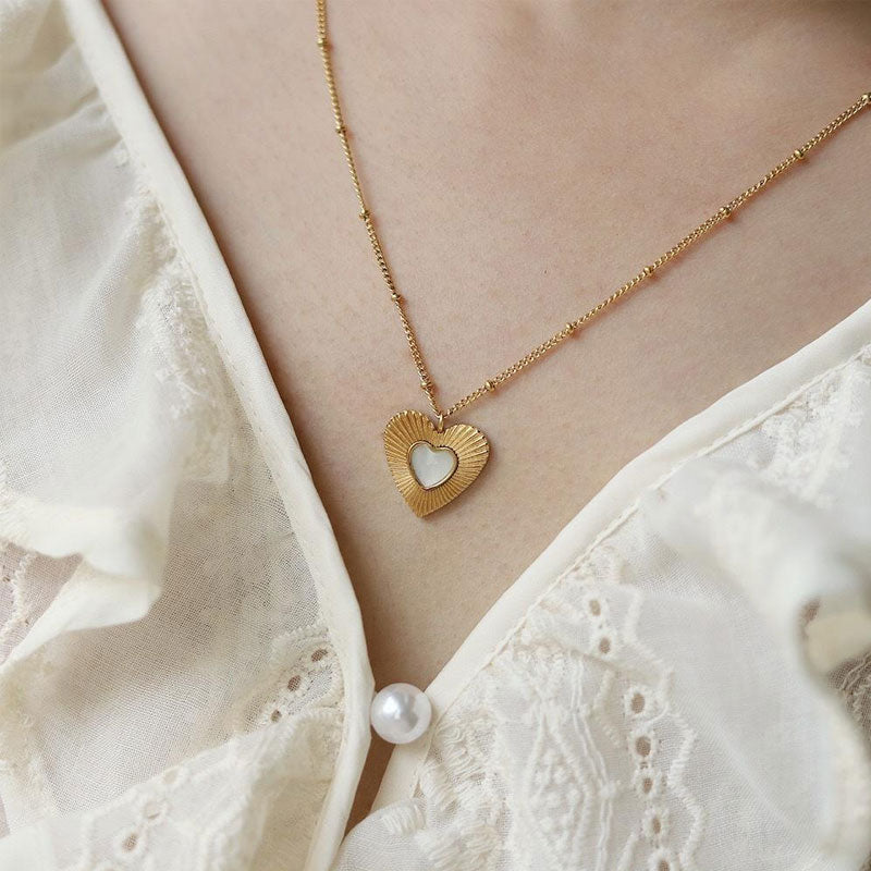 Stainless Steel Shell Heart Necklace Gold Plated Beads Love Heart Pendant Necklace One Sided Love Lock Chain