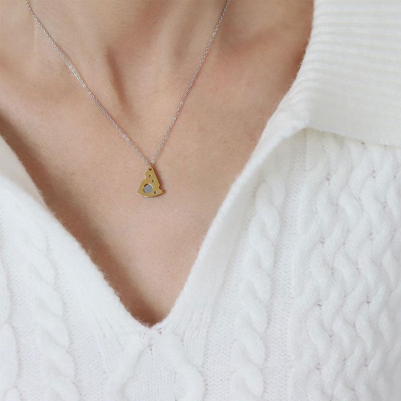 Fashion Style Simple Stainless Steel Triangle Pendant Necklace Geometric Hollow Triangle Drop Necklace