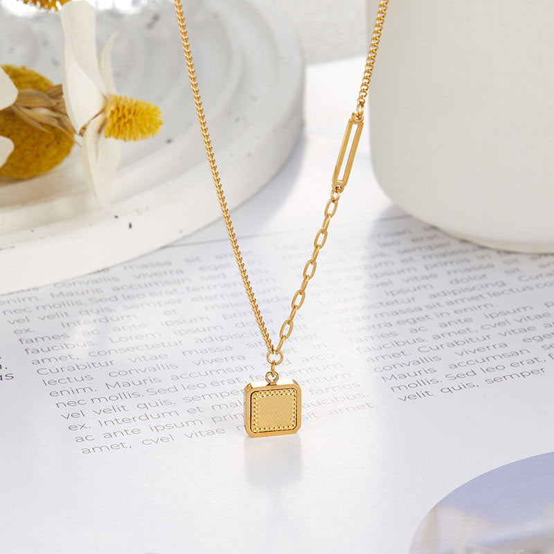 Trendy Style Korean 18k Gold Plated Square Fine Jewelry Necklaces Stainless Steel Fashion Pendant Necklaces for Women/Men