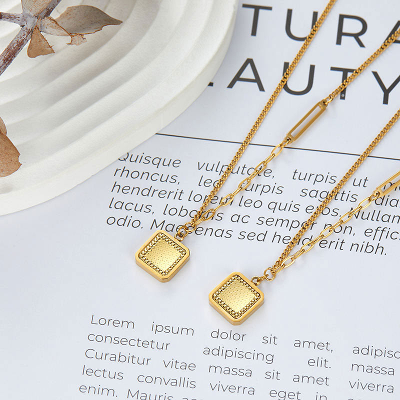 Trendy Style Korean 18k Gold Plated Square Fine Jewelry Necklaces Stainless Steel Fashion Pendant Necklaces for Women/Men